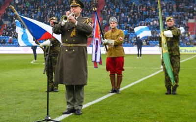 Utkání Baníku Ostrava s Duklou Praha bylo zahájeno Večerkou