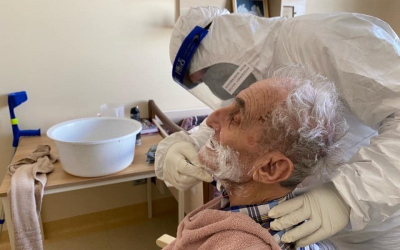 vojáci pomáhají v Alzheimercentru v Ostravě