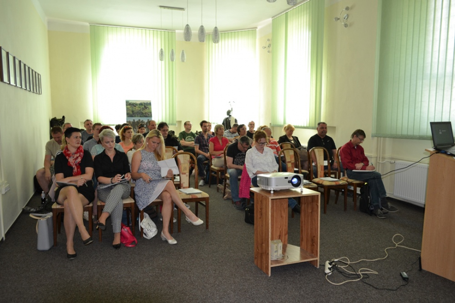 ucitele_zakladnich_a_strednich_skol.jpg