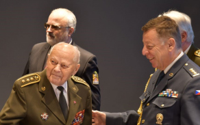103. narozeniny plukovníka Jana Ihnatíka