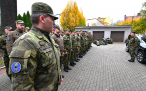 nástup na vojenské cvičení