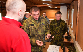 Hejtman Moravskoslezského kraje navštívil cvičící jednotky KVV Ostrava