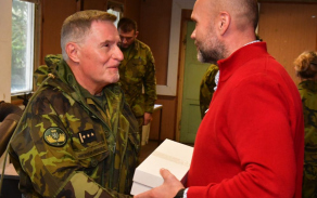 Hejtman Moravskoslezského kraje navštívil cvičící jednotky KVV Ostrava