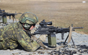 Vojáci aktivní zálohy 211. praporu územní obrany prověřili svou připravenost ve Vojenském výcvikovém prostoru na Libavé