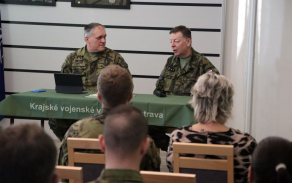 Velitel Velitelství teritoriálních sil Armády České republiky navštívil Krajské vojenské velitelství Ostrava