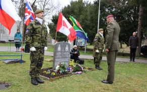 V Hrabůvce si připomněli 82. výročí popravy letců RAF