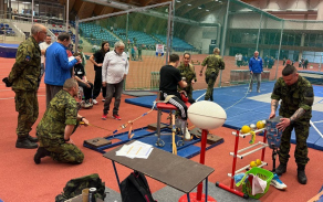 pomoc vojáků z aktivní záloze sportovcům se zdravotním handicapem