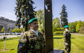 20220505_pamatnik_park_ms_kraj_jz_2117.jpg