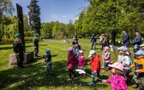 20220505_pamatnik_park_ms_kraj_jz_2119.jpg
