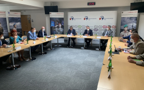 jednání premiéra a ministra obrany v Moravskoslezském kraji