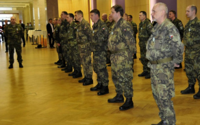 Ocenění příslušníků AZ Čestným odznakem štábního kapitána Václava Morávka