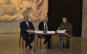 Diskuze s vojáky a válečnými veterány