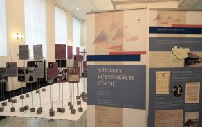 Vernisáž výstav v budově radnice městského obvodu Moravská Ostrava a Přívoz