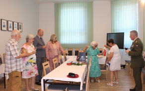 Válečná veteránka oslavila 100 let