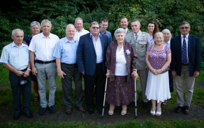 Válečná veteránka Dana Milatová oslavila 90. narozeniny