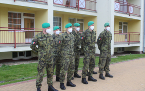 Poděkování vojákům za práci v ostravské Slunečnici