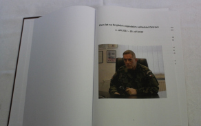 Kronika Osm let s plukovníkem Hrabcem