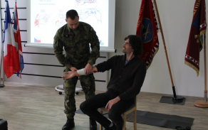 Praktická ukázka pro pedagogy Moravskoslezského kraje - zastavení krvácení