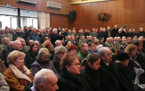Obřadní síň ostravského krematoria byla zcela zaplněna Autor: Viktor Meca, tiskové oddělení