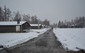 Srubový tábor ve vojenském výcvikovém prostoru Libava