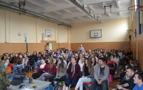 Žáci Střední  pedagogické a střední zdravotnické školy v Odrách